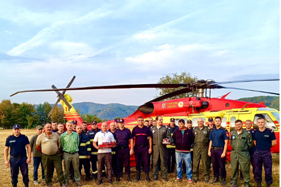 ZECE zile de luptă cu flăcările la Piatra Cloșanilor! Incendiul a fost stins