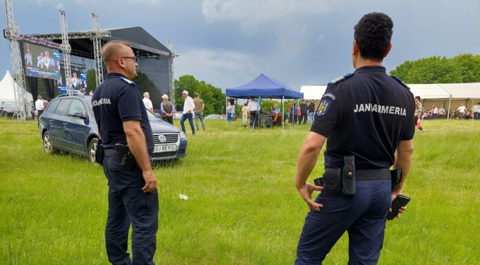 Gorj: Minivacanță vegheată de jandarmi