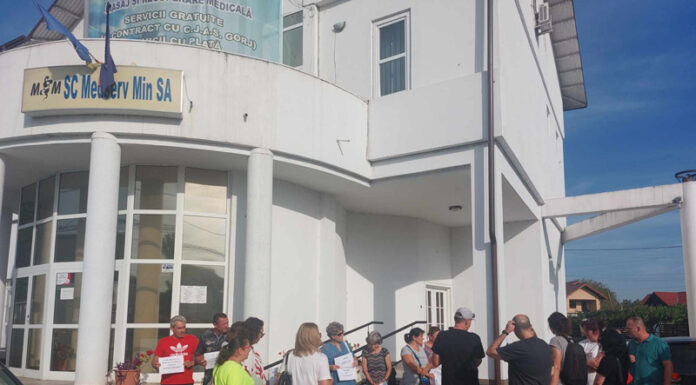 Protest la Medserv Min SA! Angajații, nemulțumiți de veniturile mici și condițiile de muncă! ,,Ne ia sporul de vechime, ne ia bonurile”!