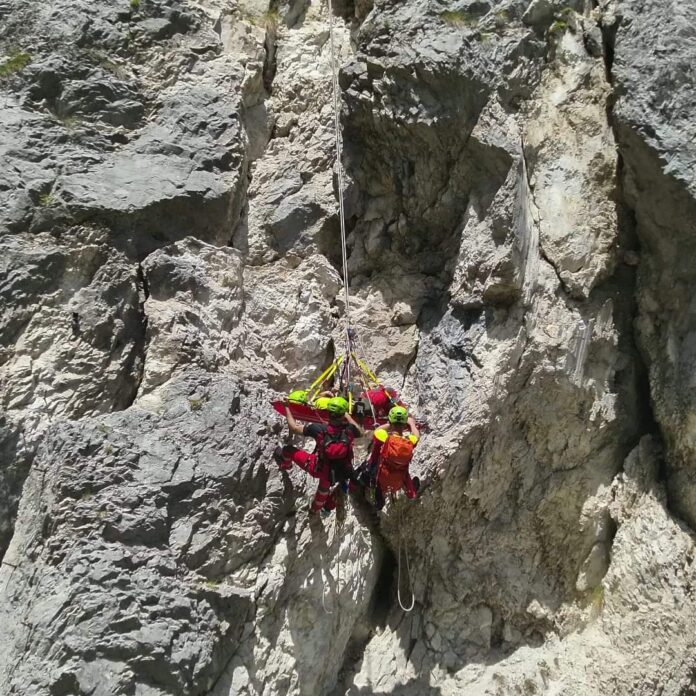 Alpiniști salvați de Salvamont din Valea Galbenului