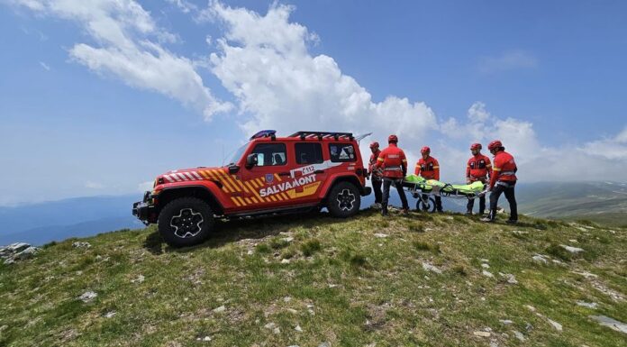 Rânca: O persoană și-a rupt piciorul pe munte. Intervenție de salvare
