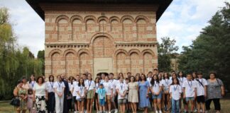 Elevii olimpici din județele Olteniei participă la Tabăra de excelență de la Craiova