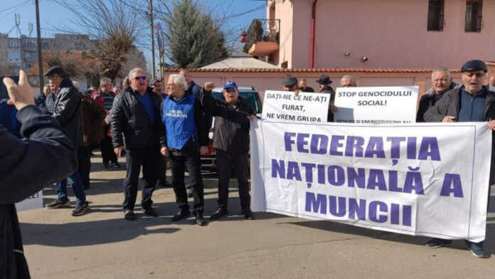 Minerii și CFR-iștii se pregătesc de mitingul de protest de la București. Cer modificarea noii legi a pensiilor