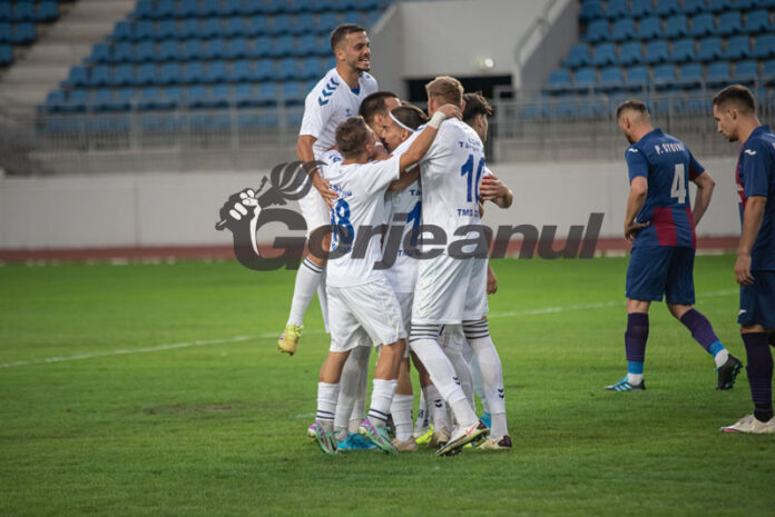 CSM nu și-a menajat adversara la debut