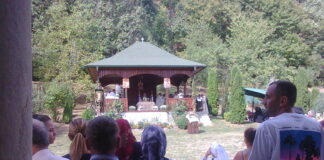 Sfânta Mănăstire de la Târgu-Logreşti şi-a sărbătorit hramul – ,,Sfinții Ioachim și Ana ne dau, astăzi, învățătură: cum trebuie să trăim în viața aceasta, să avem credință în Dumnezeu, deoarece credința întărește rugăciunea”!