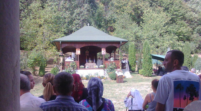 Sfânta Mănăstire de la Târgu-Logreşti şi-a sărbătorit hramul – ,,Sfinții Ioachim și Ana ne dau, astăzi, învățătură: cum trebuie să trăim în viața aceasta, să avem credință în Dumnezeu, deoarece credința întărește rugăciunea”!