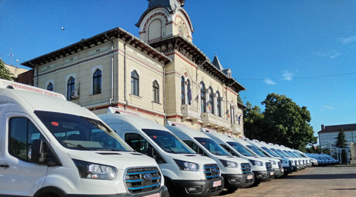 Consiliul Județean Gorj cumpără 11 microbuze „verzi” pentru elevi