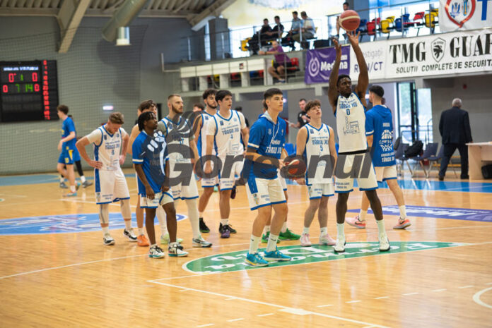 Echipa de baschet joacă din nou sâmbătă