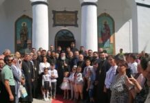 Sfântă Liturghie Arhierească la resfinţirea Bisericii cu hramul «Sfântul Ier. Nicolae» din Parohia Costeni, Tismana, Protoieria Târgu-Jiu Nord – ,,După felul cum aţi restaurat biserica aceasta, vedem că sfinţii stau de strajă, iar, noi îi rugăm ca să mijlocească înaintea Lui Dumnezeu”!