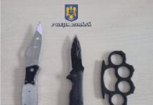 S-a dus la club cu obiecte interzise