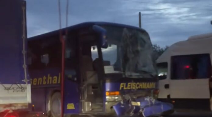 Cine este vinovat de producerea accidentului de la Runcu, din această dimineață