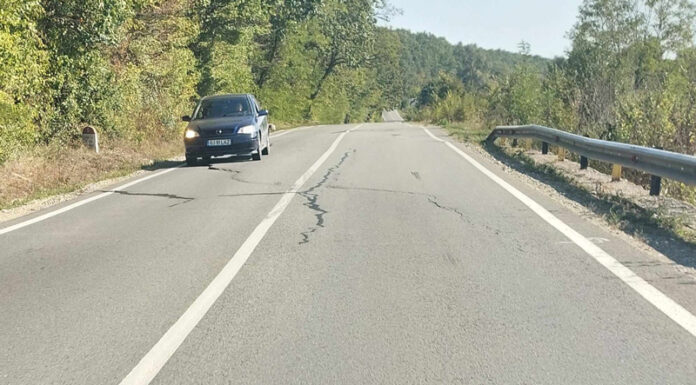 ,,Încep lucrările de modernizare” în fiecare lună la drumul Tg-Jiu – Baia de Aramă! Cine-i mai crede pe drumari? Tronsonul Bârsești–Lelești, pericol pentru șoferi!