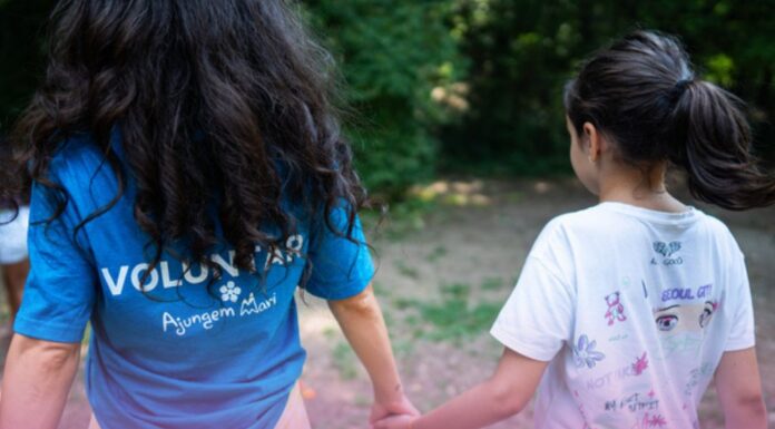 Continuă campania de recrutare a voluntarilor pentru copiii instituţionalizaţi din Gorj