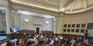 Burse de la Academia Română pentru doi elevi din Gorj