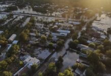 Localnicii din Polovragi sar în sprijinul celor afectați de inundații