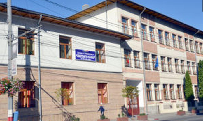 Demisie la o școală din Târgu Jiu