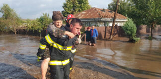 Strâng ajutoare pentru sinistrați