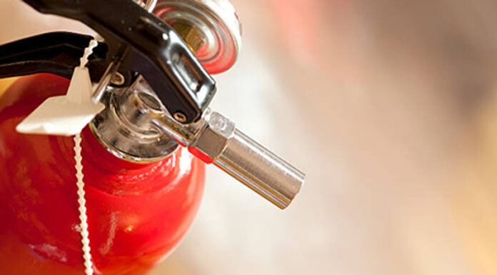 CEO dă peste 60.000 de euro pentru stingătoare