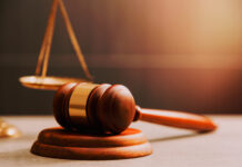 Închisoare pentru un șofer beat și fără permis, cu mașina furată