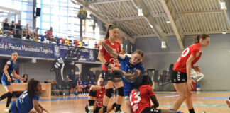 Program aglomerat pentru handbaliste. Duminică la Baia Mare, miercuri la Târgu Jiu vine Vâlcea