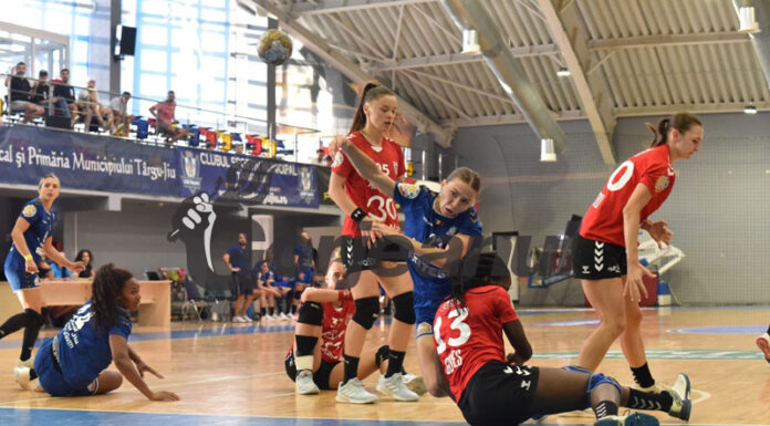 Program aglomerat pentru handbaliste. Duminică la Baia Mare, miercuri la Târgu Jiu vine Vâlcea