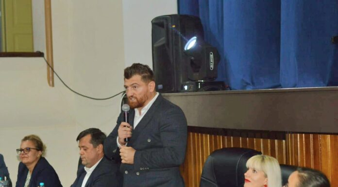 Cătălin Moroșanu, campanie antibullying în liceele din Târgu Jiu