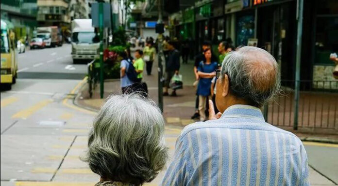 Statul ia măsuri după 24 de ani în favoarea vârstnicilor – 71 de centre de îngrijire, prin PNRR