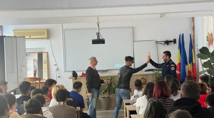 O nouă activitate a polițiștilor pentru elevii din Țicleni și Mătăsari