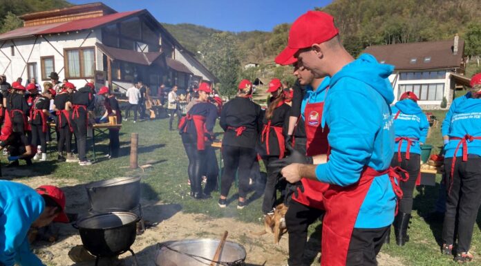 Concurs de gătit la ceaun pentru liceeni și studenți ai UCB!