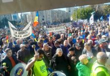 VIDEO| IMAGINI| Protest de amploare în fața Guvernului! Mii de pensionari și salariați strigă ”Jos Guvernul!”