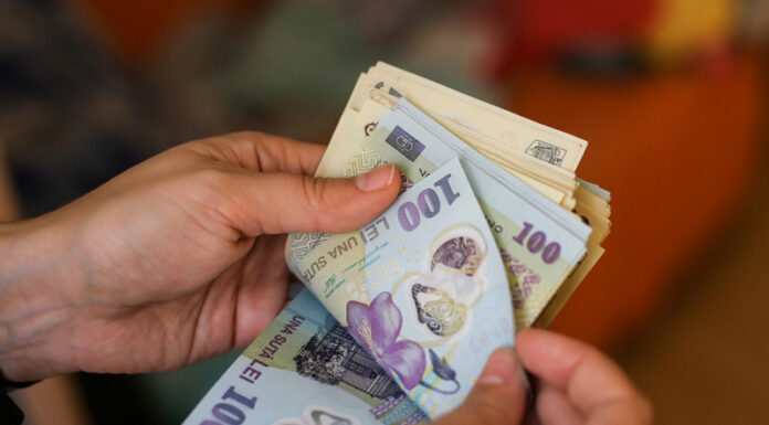 Ministerul Educației: Nu vor fi probleme până la sfârșitul anului cu plata salariilor și burselor