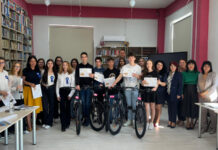 Târgu Jiu: Spectacole, concursuri, muzică și premii pentru elevi la Nocturna Bibliotecilor