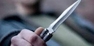 Internat într-un centru educativ pentru tentativă de omor. I-a aplicat patru lovituri de cuțit!