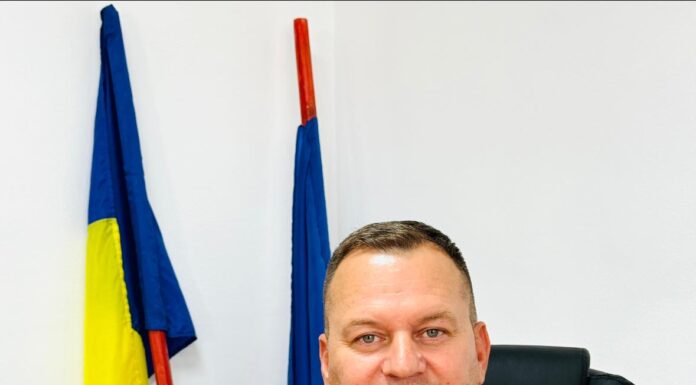 El este viceprimarul orașului Rovinari!