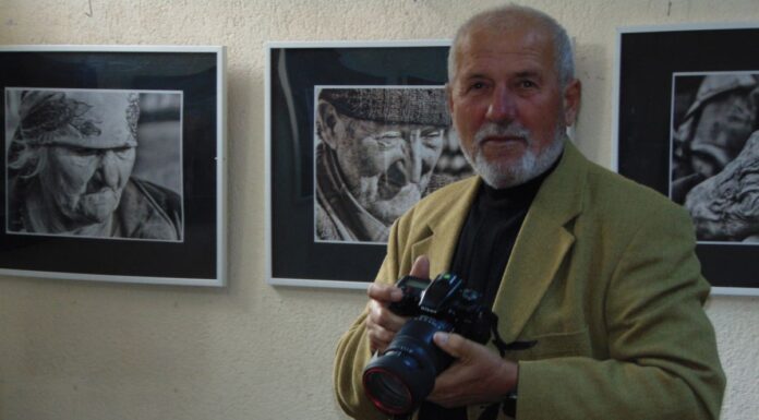 „Noi, teleștenii!”, expoziție de fotografie semnată de cunoscutul fotograf gorjean Ion Catană