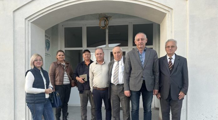 FOTO| Liceul Tehnologic Peștișani: Moment evocator, la 86 de ani de la inaugurarea ”Căii Eroilor” de la Târgu Jiu