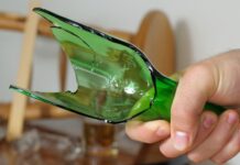 Stoina: Bărbat tăiat cu un ciob de sticlă de un consătean