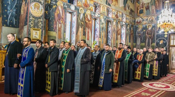Conferinţa preoţească pastoral-misionară de toamnă a preoţilor de parohie din protopopiatele Târgu-Jiu Sud şi Târgu-Jiu Nord – ,,Toate rugăciunile noastre nu au decât această direcție, ca să ținem mintea la Cel Ceresc. Din minte, păcatul coboară în trup, care primește toate aceste gânduri ale minții”!