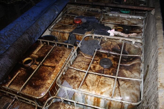 Reținut pentru complicitate la furtul a 10 tone de țiței