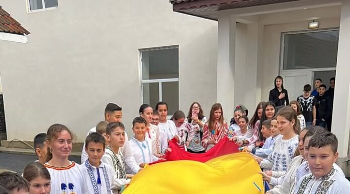 Ziua de 1 Decembrie, marcată de elevii și preșcolarii de la Tismana