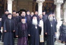 Preasfinţitul Părinte Nicodim a oficiat Sfânta Liturghie la Praznicul «Intrarea în Biserică a Maicii Domnului», de la Mănăstirea Lainici, Gorj -,,La Mănăstirea Lainici, la punerea pietrei de temelie a bisericii în formă de corabie, acum două sute de ani s-a stabilit hramul «Intrarea în Biserică a Maicii Domnului»!
