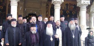 Preasfinţitul Părinte Nicodim a oficiat Sfânta Liturghie la Praznicul «Intrarea în Biserică a Maicii Domnului», de la Mănăstirea Lainici, Gorj -,,La Mănăstirea Lainici, la punerea pietrei de temelie a bisericii în formă de corabie, acum două sute de ani s-a stabilit hramul «Intrarea în Biserică a Maicii Domnului»!