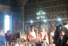 Slujba Tainei Sfântului Maslu, la Biserica de Parohie din Brătuia – ,,Iată, ne-am reunit, astăzi, la Taina Sfântului Maslu şi Îl rugăm pe Bunul Dumnezeu să vă dea sănătate dumneavoastră şi familiilor, ca să ajungem cu mare bucurie la marea Sărbătoare a Naşterii Domnului nostru Iisus Hristos”!