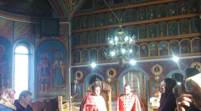 Slujba Tainei Sfântului Maslu, la Biserica de Parohie din Brătuia – ,,Iată, ne-am reunit, astăzi, la Taina Sfântului Maslu şi Îl rugăm pe Bunul Dumnezeu să vă dea sănătate dumneavoastră şi familiilor, ca să ajungem cu mare bucurie la marea Sărbătoare a Naşterii Domnului nostru Iisus Hristos”!