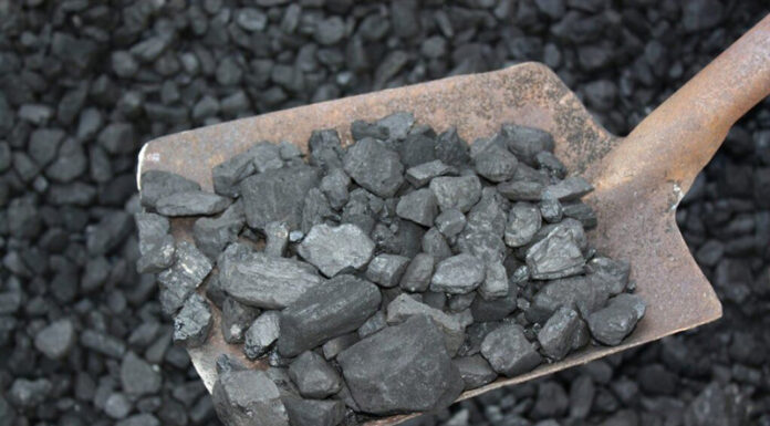 Stoc de cărbune, scos la vânzare