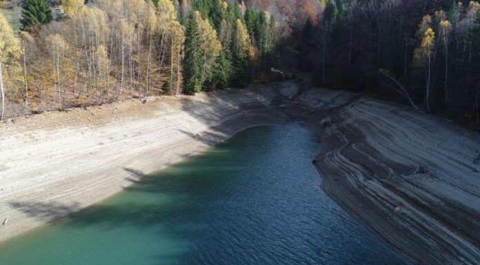 Nivelul Acumulării Valea de Pești a scăzut cu 10 metri!
