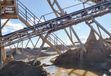 FOTO, Arcani: Stație de sortare amendată de comisarii de mediu