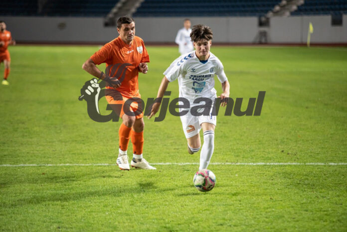 e79eb5d6-8667-4057-a64c-aa6d98ebd063