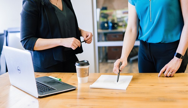 Sporuri tăiate pentru funcționarii publici. Vezi în ce cazuri!