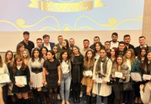Cei mai buni elevi și studenți, premiați, la Târgu Jiu